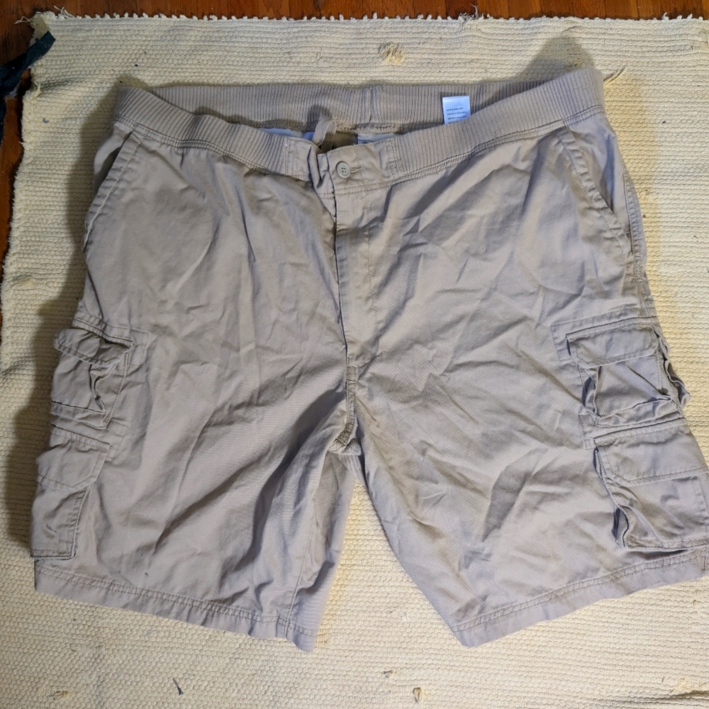 Men's Casual Tan Cargo Shorts
